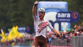 Aurélien Paret-Peintre (AG2R-Citroën), vainqueur de la 4e étape du Giro, le 9 mai 2023.