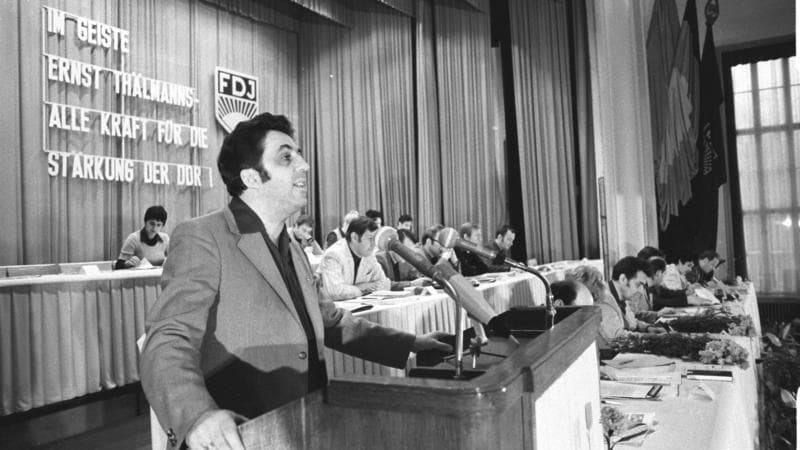 Egon Krenz en 1974. Egon Krenz en 1974.