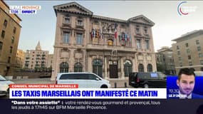 Marseille: les taxis ont manifesté devant la mairie ce vendredi matin