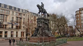La statue du général Faidherbe, à Lille (illustration). 