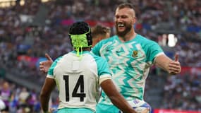 Arendse et Snyman fêtent le deuxième essai de l'Afrique du Sud contre l'Ecosse, Coupe du monde de rugby, 10 septembre 2023