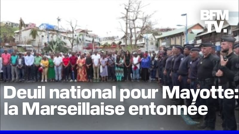 Journée de deuil national: une minute de silence observée et La Marseillaise entonnée à Mayotte