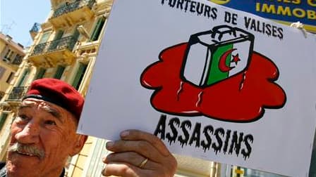 Environ 1.500 vétérans de la guerre d'Algérie, rapatriés d'Afrique du Nord et anciens harkis ont manifesté vendredi à Cannes pour protester contre "Hors la loi", réalisé par Rachid Bouchareb. Le film, en compétition officielle sur la Croisette, évoque not