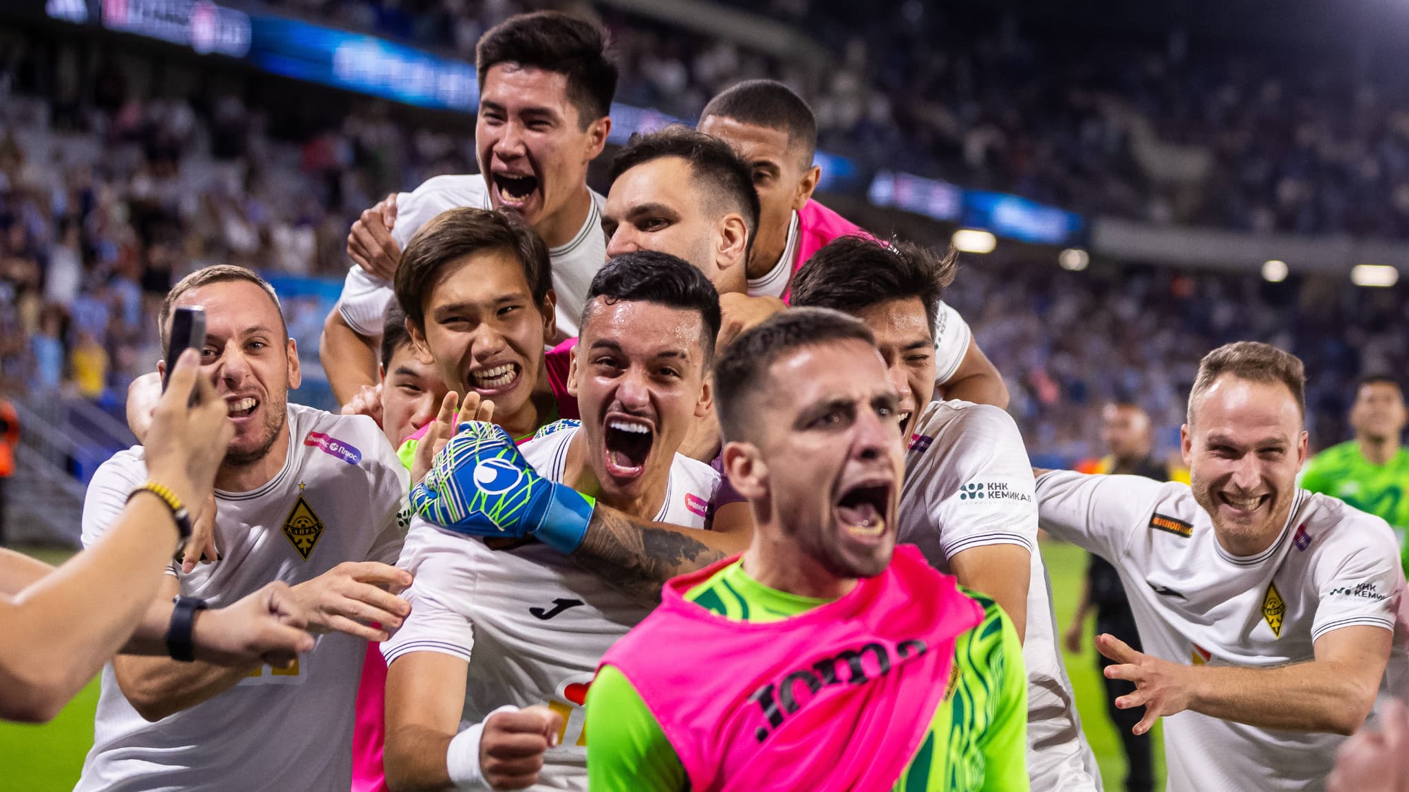 LIGUE DES CHAMPIONS: PLUS DE 5.500 KILOMÈTRES DE DISTANCE AVEC PARIS, TROIS HEURES DE DÉCALAGE HORAIRE... POURQUOI PERSONNE NE VOUDRA JOUER LE KAÏRAT ALMATY