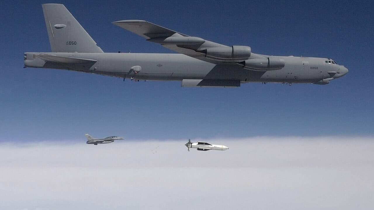 The GBU-57 bombing bombing. The GBU-57 bombing bombing. between 14 anti-bunkers bombers 2