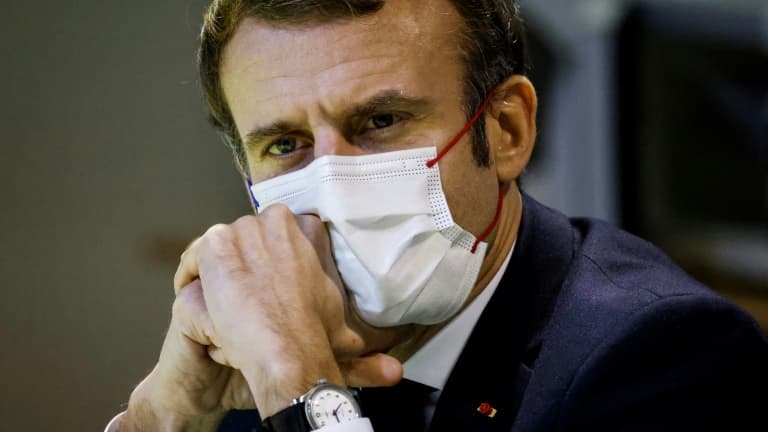 Le président Emmanuel Macron le 7 décembre 2021 à Bourges 