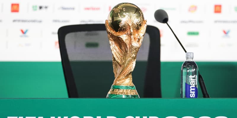 Le trophée de la Coupe du monde, le 10 juin 2026