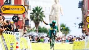 Biniam Girmay à son arrivée à Nice lors du Tour de France 2024.