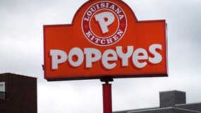 L'enseigne d'un restaurant Popeyes à Chicago (États-Unis) en mai 2021.