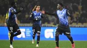 Kassoum Ouattara, Saimon Bouabre et Breel Embolo célèbrent l'égalisation de Monaco, 10 janvier 2025
