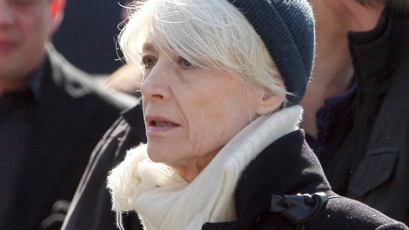 Françoise Hardy, atteinte d'un lymphome, évoque sur RTL son traitement.