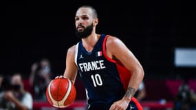 Evan Fournier avec les Bleus pendant les JO 2021 à Tokyo