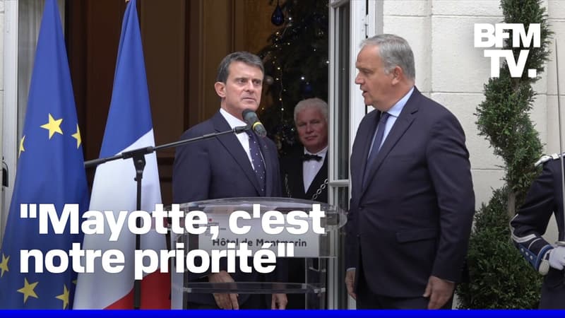 La passation entre François-Noël Buffet et Manuel Valls au ministère des Outre-mer