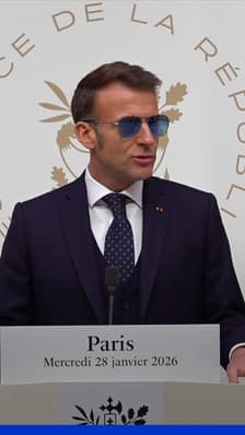 Groenland: Emmanuel Macron s'exprime en groenlandais et danois  