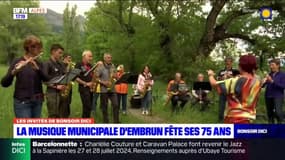 Hautes-Alpes: Musique municipale d'Embrun interprète un titre sur BFM DICI