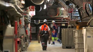 La construction n'a pas commencé, mais dans le laboratoire sous-terrain de l'Andra à Bure, les équipes vérifient la sûreté du projet.