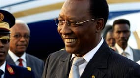Le président tchadien Idriss Déby a déclaré dimanche penser que les otages français du nord du Mali étaient encore vivants mais a ajouté qu'il n'était pas sûr qu'ils soient encore détenus dans la région. /Photo prise le 7 février 2013/REUTERS/Mohamed Nure