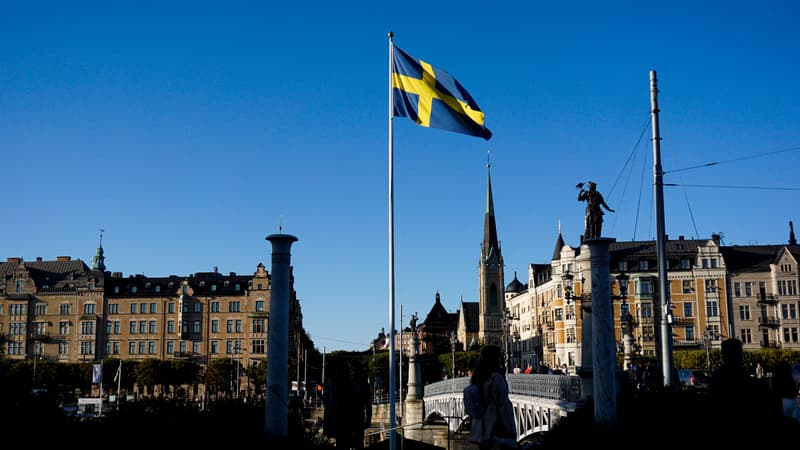 Le drapeau suédois à Stockholm, le 19 septembre 2020 (photo d'illustration).