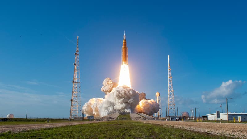 Les images du décollage réussi de la mission Artémis 2 en direction de la Lune