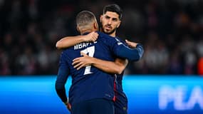 Kylian Mbappé et Marco Asensio lors de PSG-Barça, le 10 avril 2024 en Ligue des champions