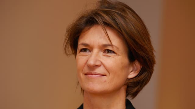 Isabelle Kocher est la première française à piloter un groupe du CAC 40. En 2006/2007, Patricia Russo a effectivement dirigé Alcatel Lucent, mais elle est américaine.