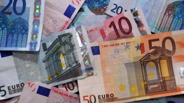 Une banque va taxer les dépôts de ces plus riches clients