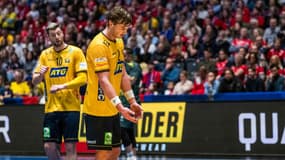 Jonathan Carlsbogård et Olle Forsell Schefvert lors de Brésil-Suède à la Coupe du monde de handball, le 24 janvier 2025.