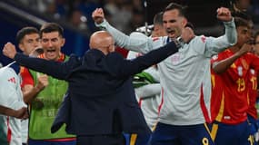 Luis de la Fuente (de dos) et Fabian Ruiz lors du match Espagne-Italie à l'Euro, le 20/06/2024