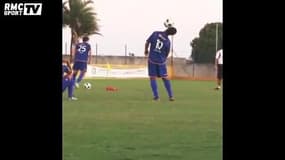 Ronaldinho régale à l'entraînement de Querétaro 