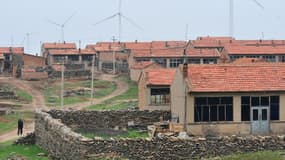 Une ferme éolienne à proximité du village chinois de Zhangbei situé au nord-ouest de Pékin. (image d'illustration) 