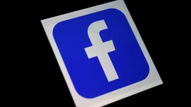 Une photo du logo de l'application Facebook prise le 25 mars 2020