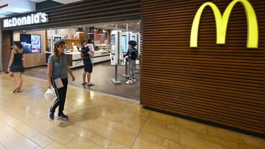 Le géant du hamburger envisage après une période test de rouvrir "une trentaine" de restaurants sur la base du volontariat.