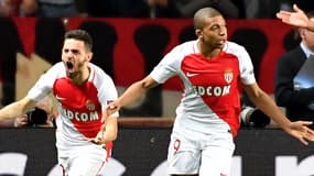 Bernardo Silva et Kylian Mbappé