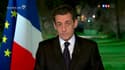 Nicolas Sarkozy a laissé entendre samedi soir qu'il n'envisageait pas un nouveau train de mesures d'austérité en France en 2012 et souhaitait au contraire donner la priorité à la relance de l'activité économique. /Photo prise le 31 décembre 2011/REUTERS/T