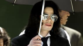 Michael Jackson, ici en 2005, est décédé à l'âge de 50 ans d'une surdose de propofol.
