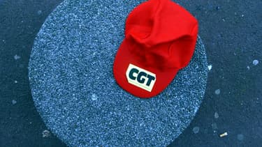 La CGT condamne les méthodes de consultation.