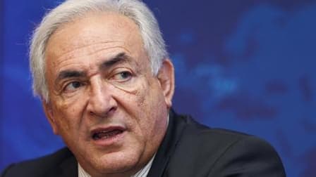 Dominique Strauss-Kahn est le candidat le plus à même de faire gagner la gauche à l'élection présidentielle de 2012, juge une majorité écrasante de Français dans un sondage Ifop pour France Soir./Photo prise le 23 octobre/REUTERS/Jo Yong-Hak