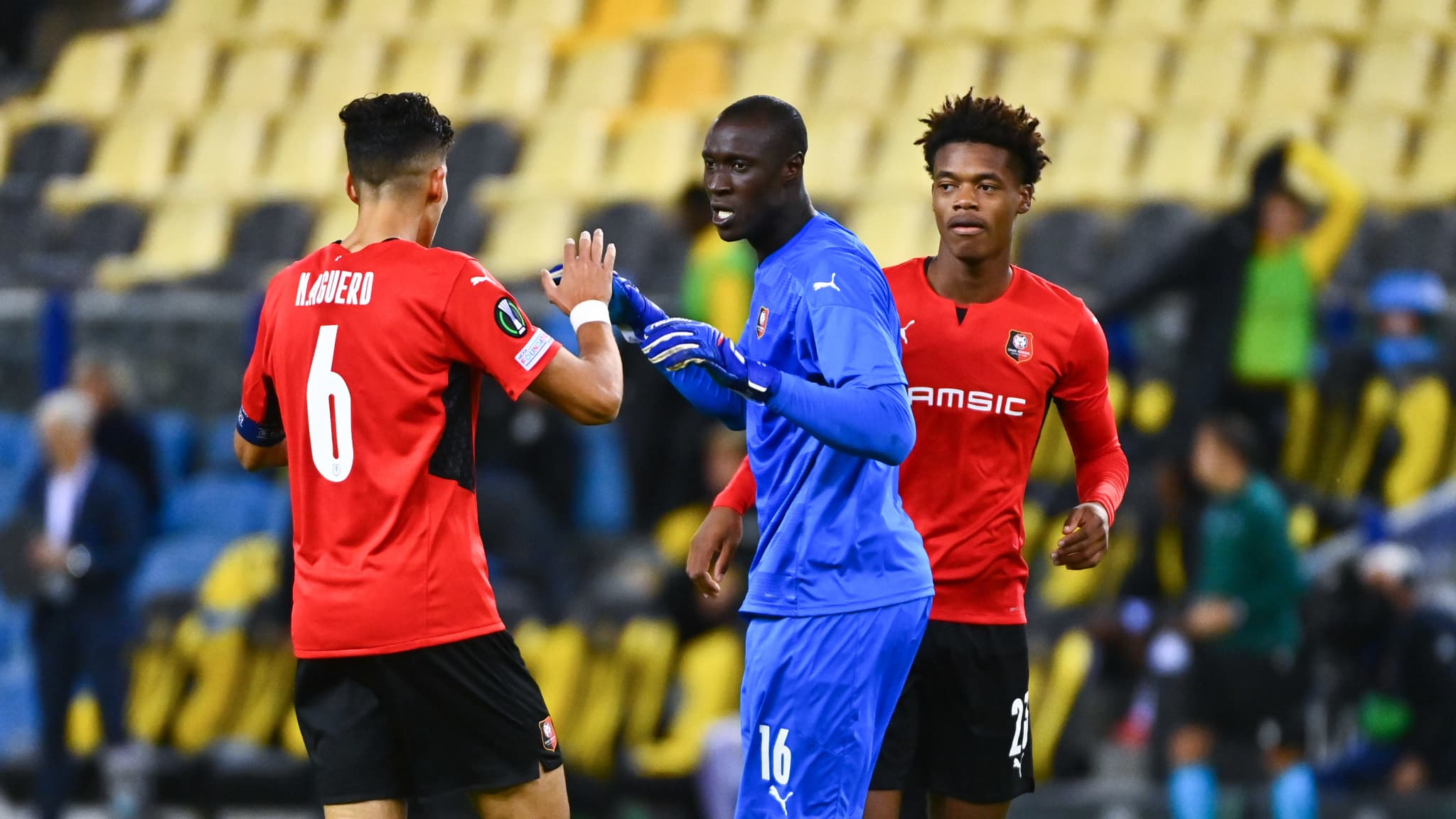 Les Rennais Nayef Aguerd et Alfred Gomis Les Rennais Nayef Aguerd et Alfred Gomis