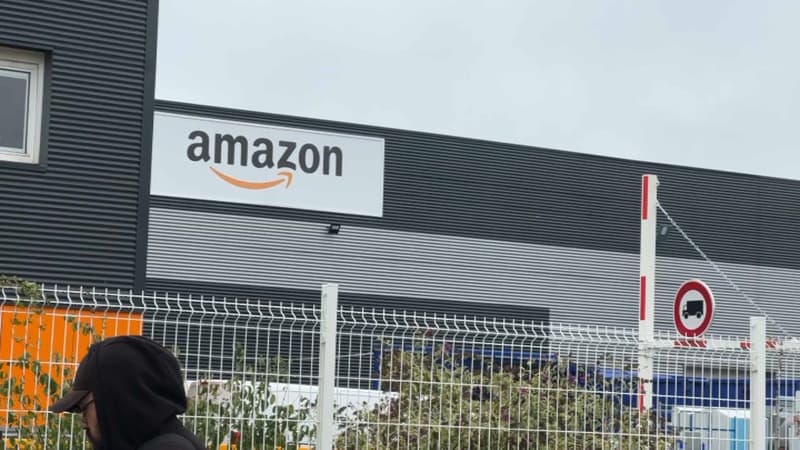 Amazon est dans le collimateur des influenceurs car ces derniers souhaitent que l'entreprise accepte les revendications sociales de ses salariés. 