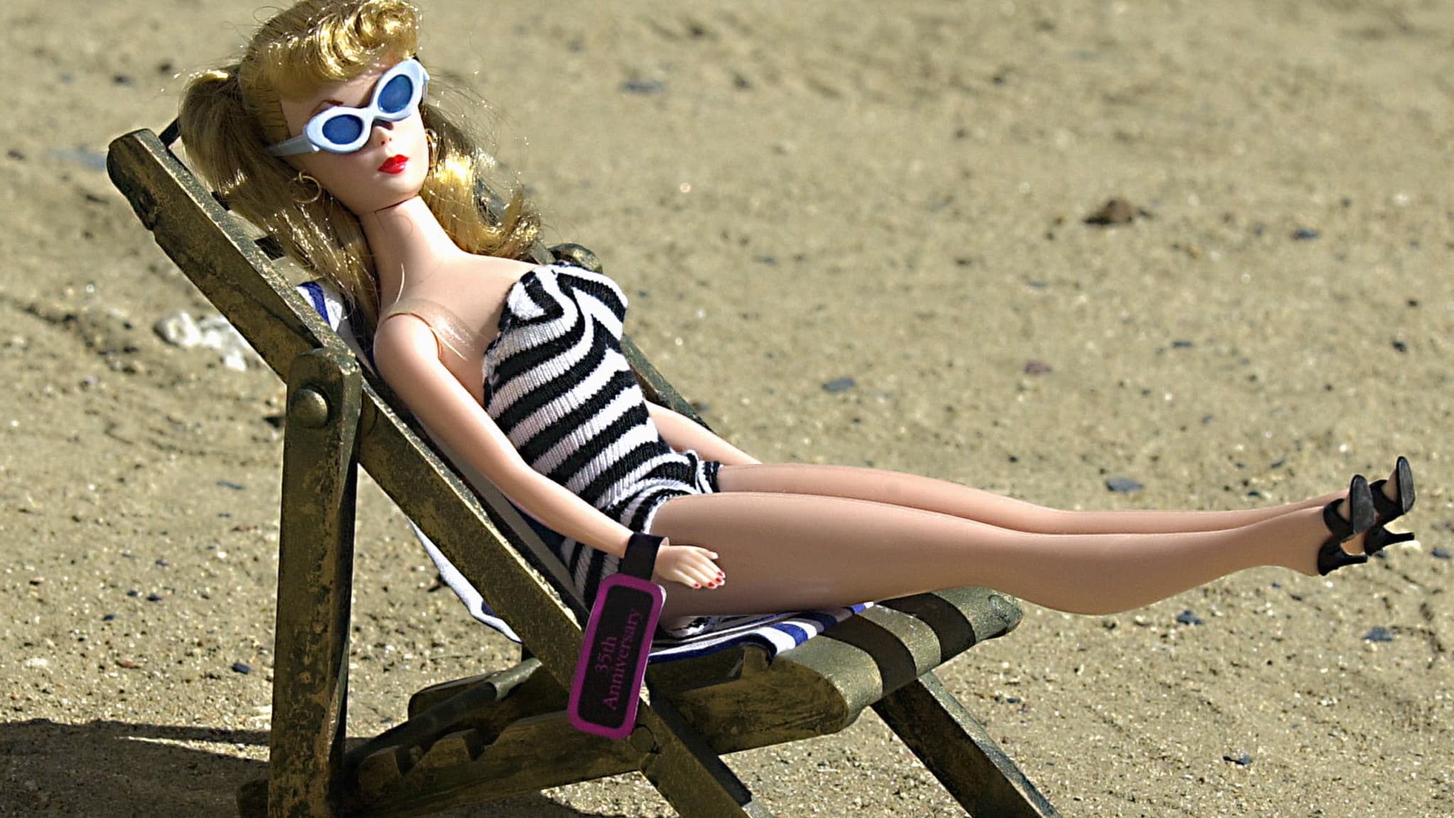 Barbie en français Jouets Poupées Histoires 