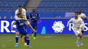 Arabie saoudite: le craquage de Cristiano Ronaldo, auteur d’une guillotine à un adversaire en plein match