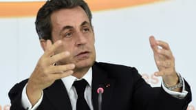 "Par l'irresponsabilité de son Premier ministre, la Grèce s'est suspendue elle-même de la zone euro", a accusé Nicolas Sarkozy.