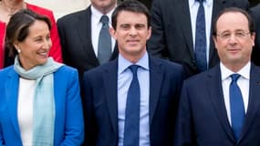 Le nouveau gouvernement Valls a effectué sa première photo de famille.