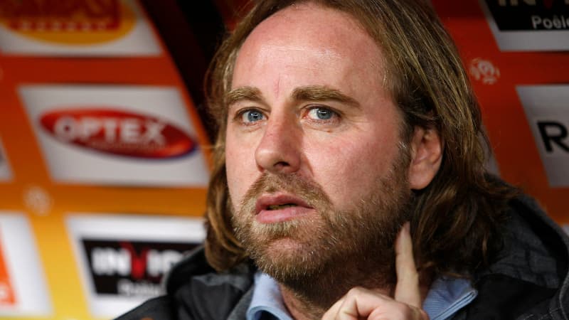 L'entraîneur lensois se servira des derniers matchs de la saison pour préparer la suivante.