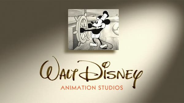 Le logo des films d'animation Disney avec l'extrait de "Steamboat Willie"