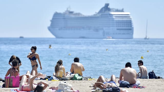 Une plage de Cannes en mai 2017.