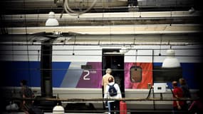 Des voyageurs à la gare Montparnasse, le 1er août 2017. 