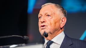 Jean-Michel Aulas, ancien président de l'Olympique Lyonnais, lors de son meeting de lancement de la campagne pour les élections municipales de 2026, le 26 septembre 2025.