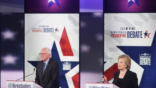 Débat télévisé entre Hillary Clinton et Bernie Sanders, tous les deux candidats à l'investiture démocrate pour la présidentielle américaine de 2016, le 14 novembre 2015 à Des Moines dans l'Iowa