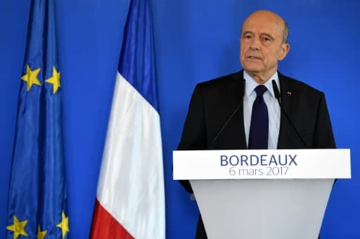 Alain Juppé lors de sa déclaration à la presse le 6 mars 2017 à Bordeaux Alain Juppé lors de sa déclaration à la presse le 6 mars 2017 à Bordeaux